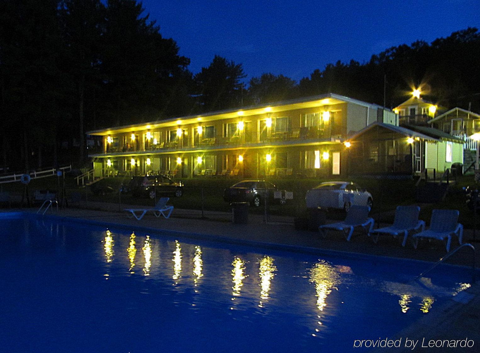 Half Moon Motel & Cottages Weirs Beach Eksteriør bilde