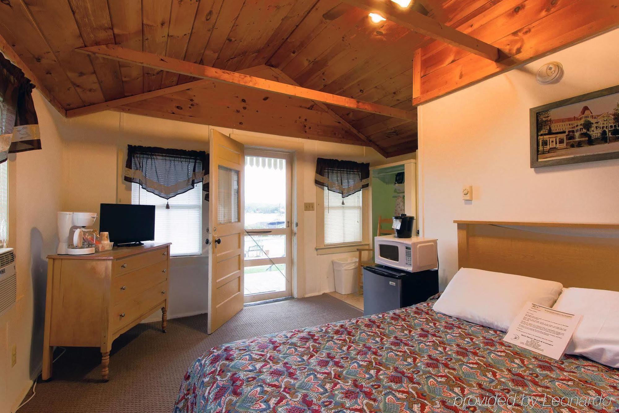 Half Moon Motel & Cottages Weirs Beach Eksteriør bilde